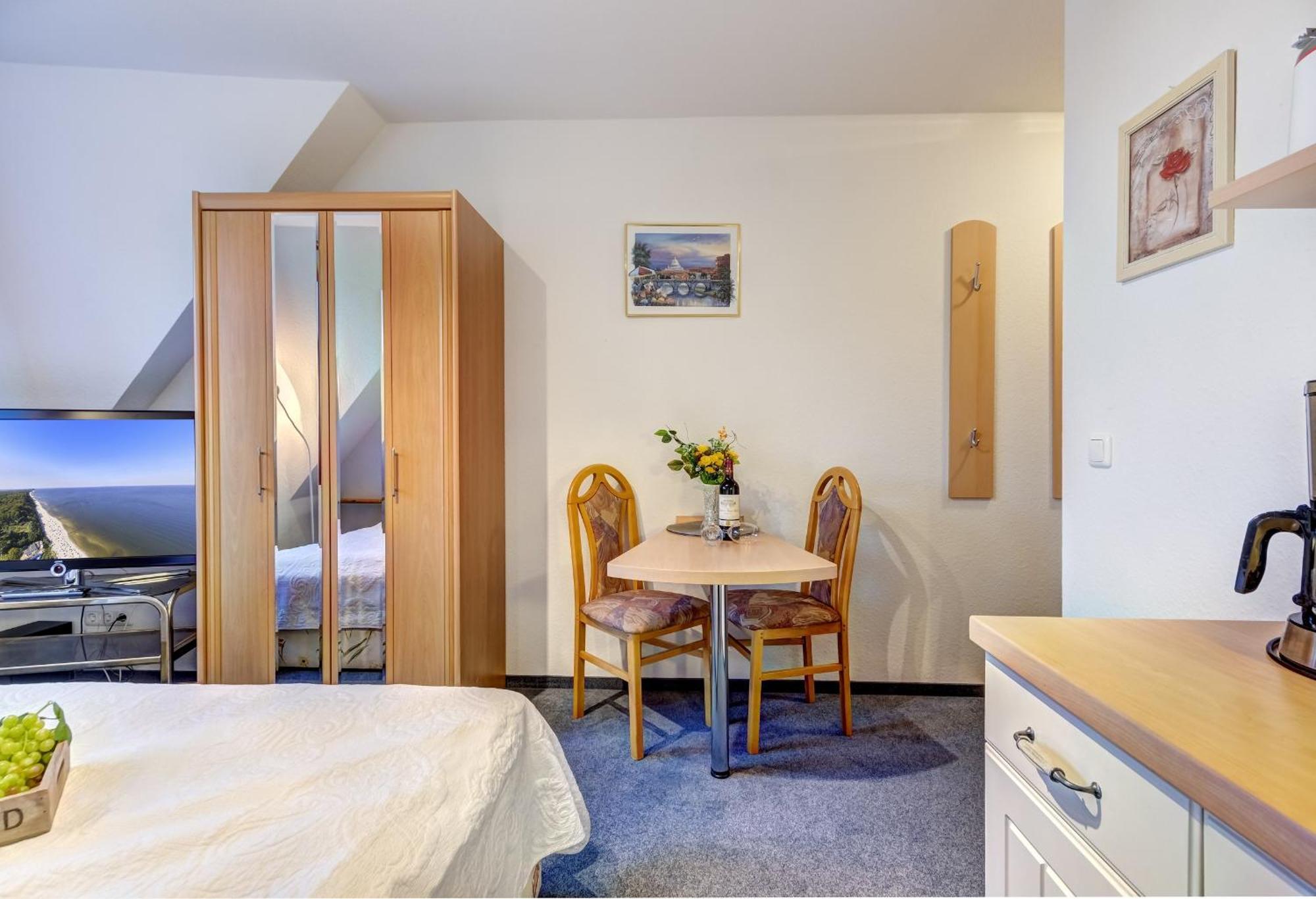 Haus Ostseeglueck - Ferienwohnung Mittagssonne Mit Gemeinschaftssauna Loddin Exterior foto